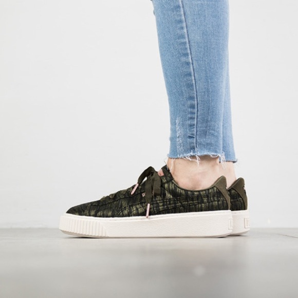 NIB Puma Basket Platform VR Sneaker Green 8 - Picture 13 of 13